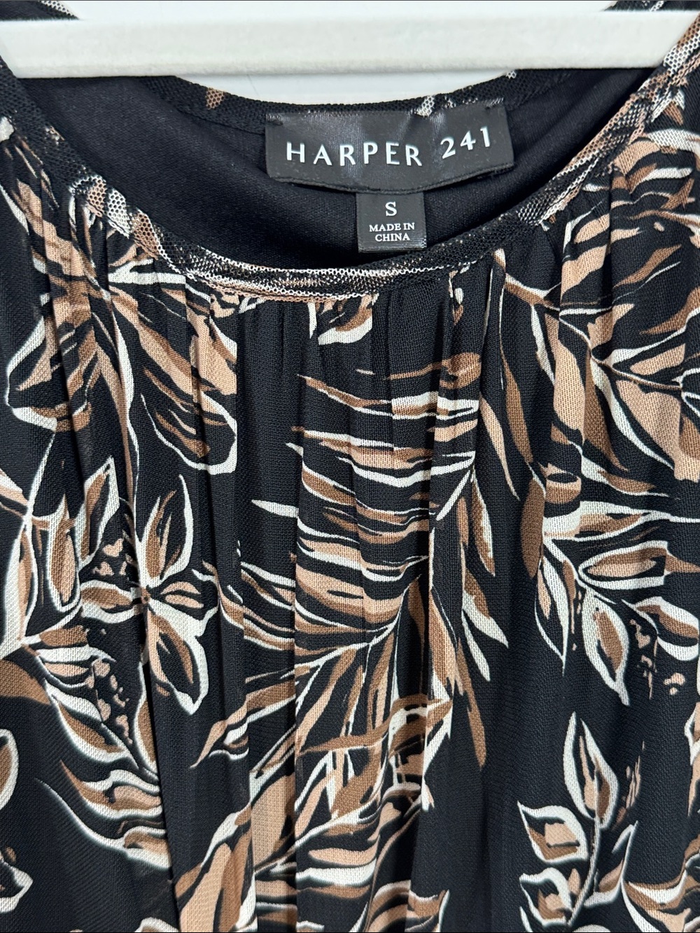 Harper Black and Tan Floral Flowy Sheer Sleeve Blouse - Size Small - Picture 3 of 9